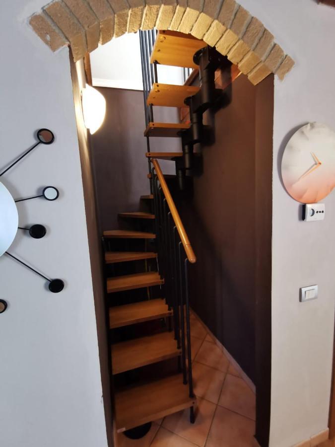 Apartment In The City Center With Self Check-In Parma Exterior photo
